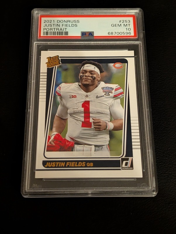 2021 Donruss Portrait Justin Fields #253 PSA 10