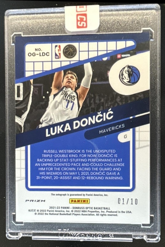 2021-22 Panini Donruss Optic Luka Doncic Opti Graphs Gold Prizm Auto #/10 view 2