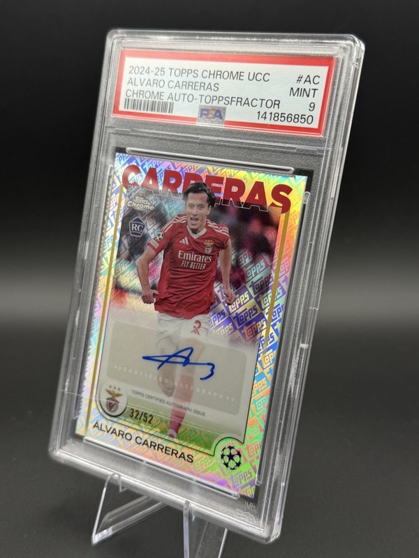 🚀 2024-25 Topps Chrome UCC Álvaro Carreras RC Auto Toppsfractor /52 PSA 9 view 2