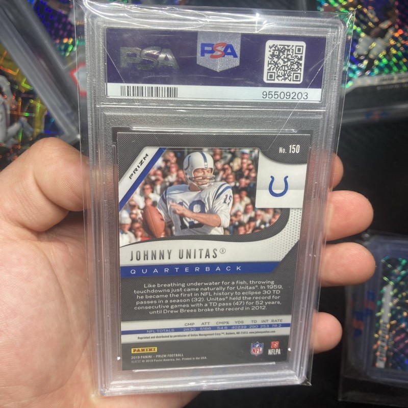 2019 Panini Prizm - Johnny Unitas #150 White Sparkle Prizm Psa 10 view 2