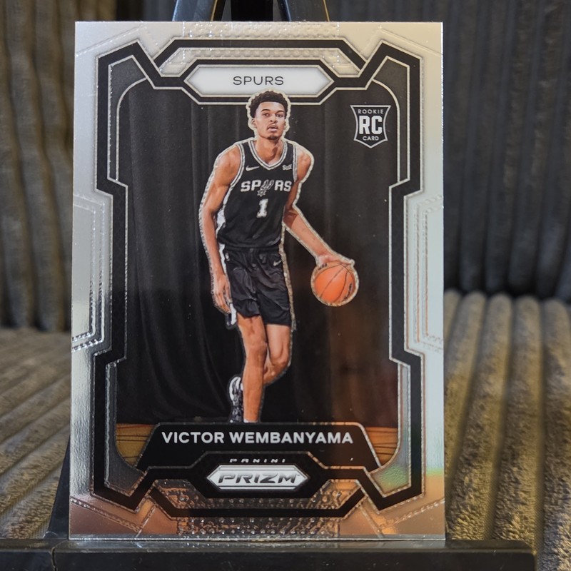 Panini 2023-24 Prizm Victor Wembanyama Rookie Base #136 San Antonio Spurs