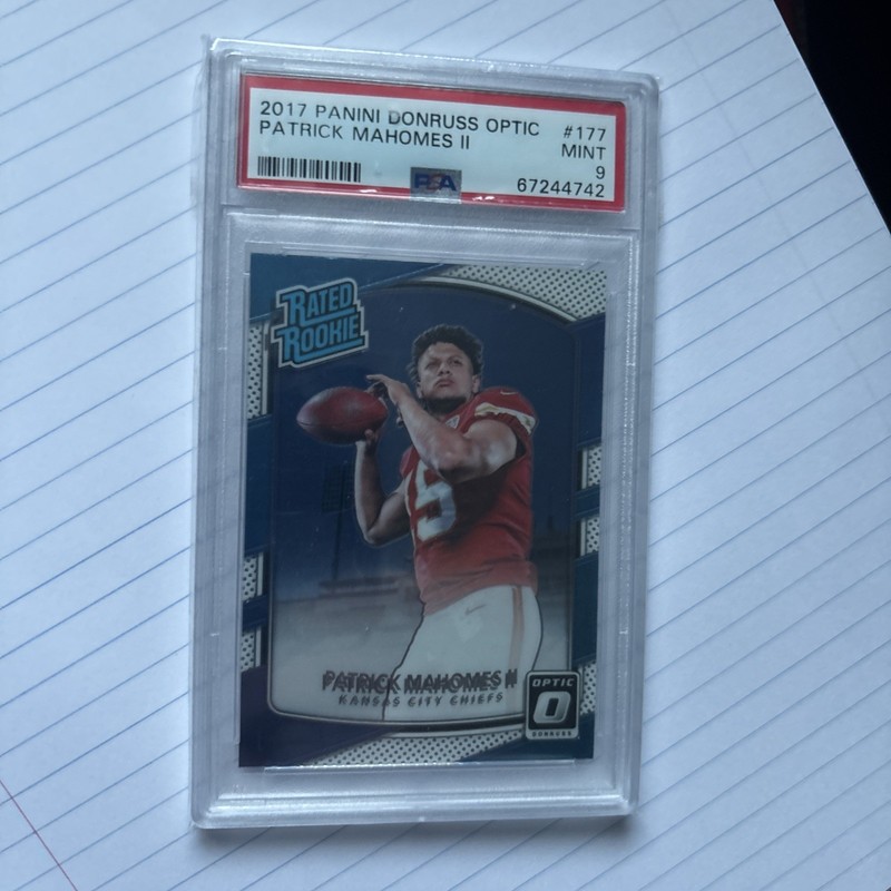 Panini 2017 Donruss Optic Rated Rookie Patrick Mahomes II #177 Chiefs PSA 9