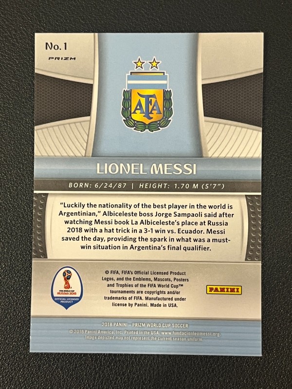 Lionel Messi 2018 Panini Prizm World Cup Lazer Argentia 1  view 2