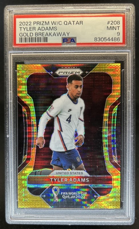 2022-23 Panini Prizm World Cup Tyler Adams Breakaway Gold #/10 USA PSA 9