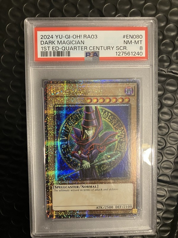 Dark Magician (Quarter Century Secret Rare) RA03-EN080 Psa 8
