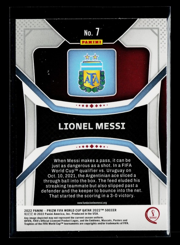 2022 Panini Prizm FIFA World Cup Lionel Messi Argentina #7 NM view 2
