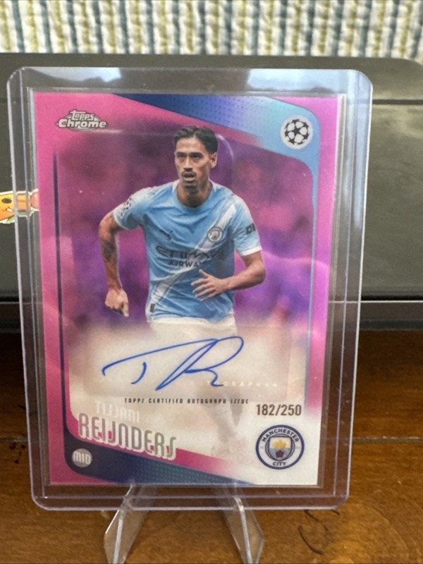 2025-26 Topps Chrome UEFA #CA-TR Tijjani Reijnders Pink Auto 182/250