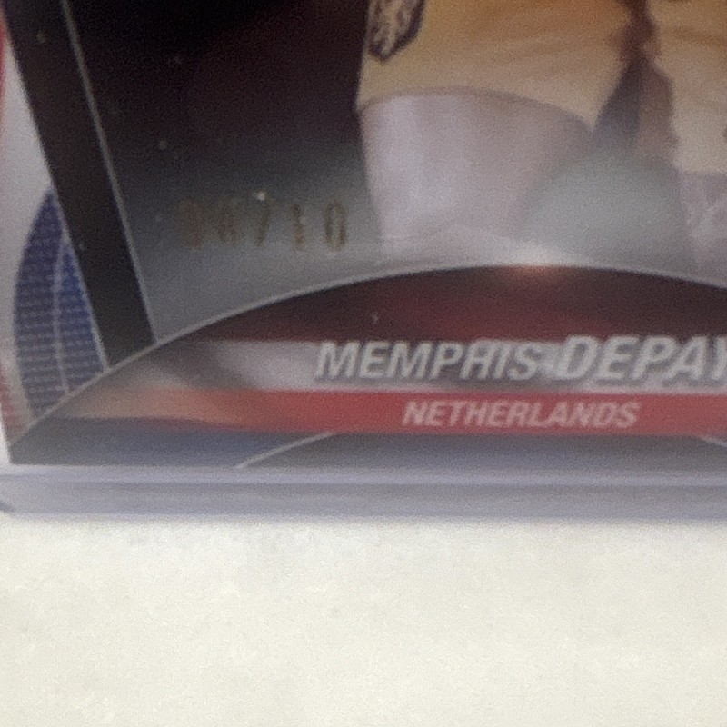 Topps Chrome UEFA Euro 2024 Memphis Depay #37 Netherlands Serial Numbered /10 view 2