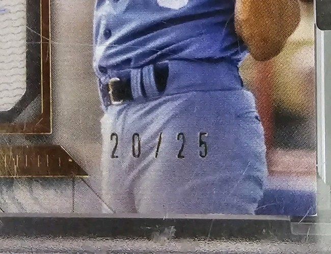 GEORGE BRETT 2024 Transcendent Baseball Game Used Jersey Auto 20/25 Royals view 2