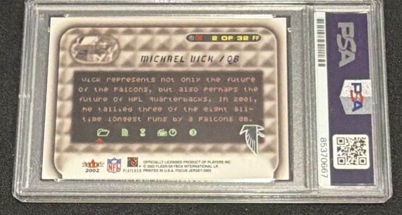 Michael Vick Signed 2002 Fleer Franchise Focus #2 PSA/DNA view 2