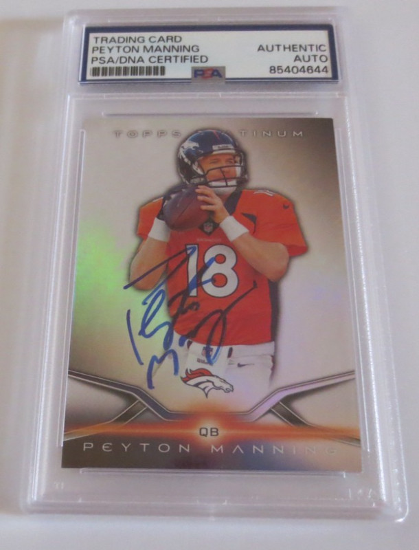 Peyton Manning signed autographed PSA DNA slabbed Topps Denver Broncos QB