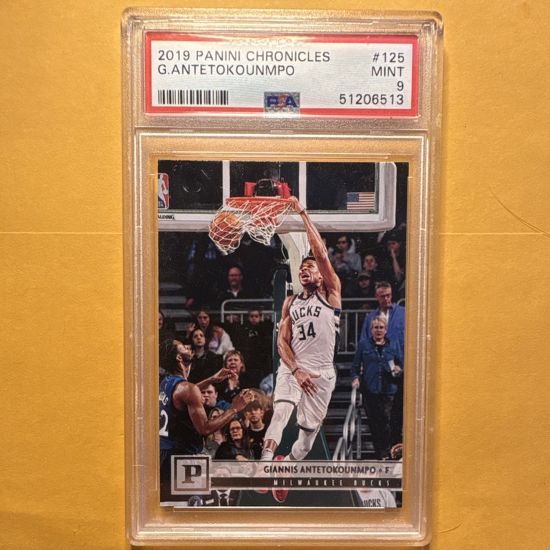 2019-20 Panini Chronicles Giannis Antetokounmpo PSA 9 #125 Bucks
