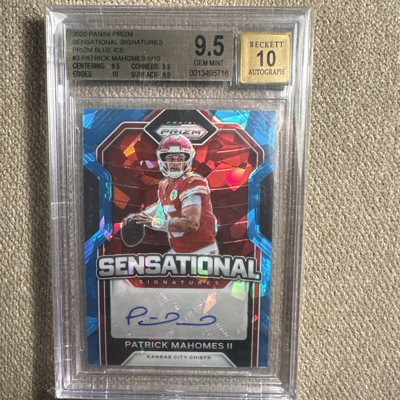 2020 Prizm Patrick Mahomes II Sensational Signatures Blue Ice Auto /10 BGS 9.5 