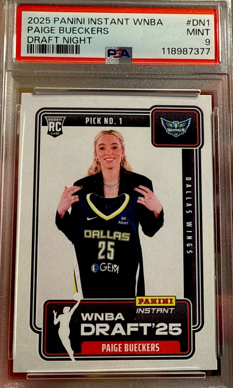 2025 Panini Instant WNBA Paige Bueckers Rookie Draft Night Card #DN1 PSA 9 Mint