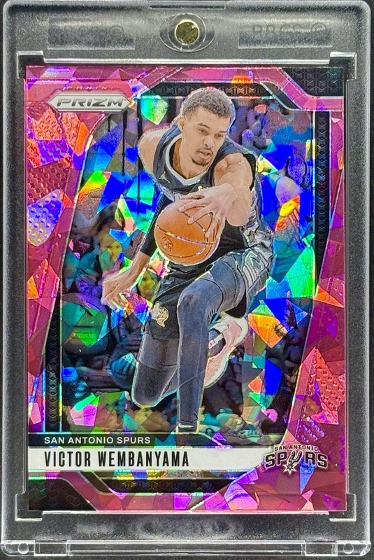 Victor Wembanyama RARE PINK CRACKED ICE  REFRACTOR INVESTMENT CARD  SSP  MINT