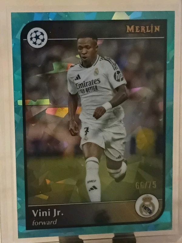 2024-25 Topps Merlin UCC Soccer Vinicius Jr Aqua Atomic Refractor 66/75 #77 view 2