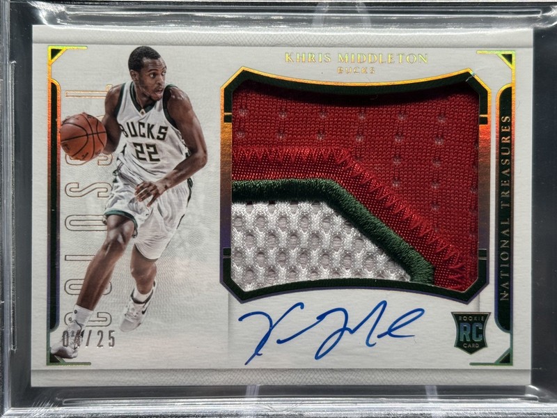 2015 Panini National Treasures Khris Middleton Colossal Rookie E Patch Auto /25
