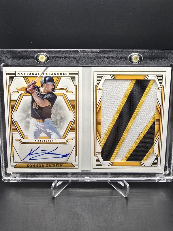 2025 Panini National Treasures Konnor Griffin Booklet Auto Patch /35 Pirates 🔥