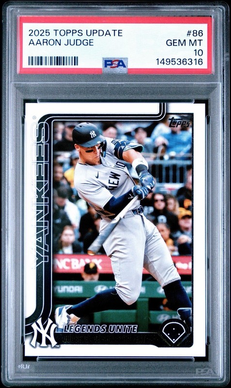 2025 Topps Update #US86 Aaron Judge NEW YORK YANKEES PSA 10
