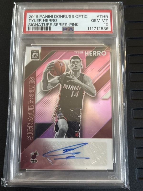 2019-20 Donruss Optic Tyler Herro Signature Series Auto RC Pink /25 PSA 10