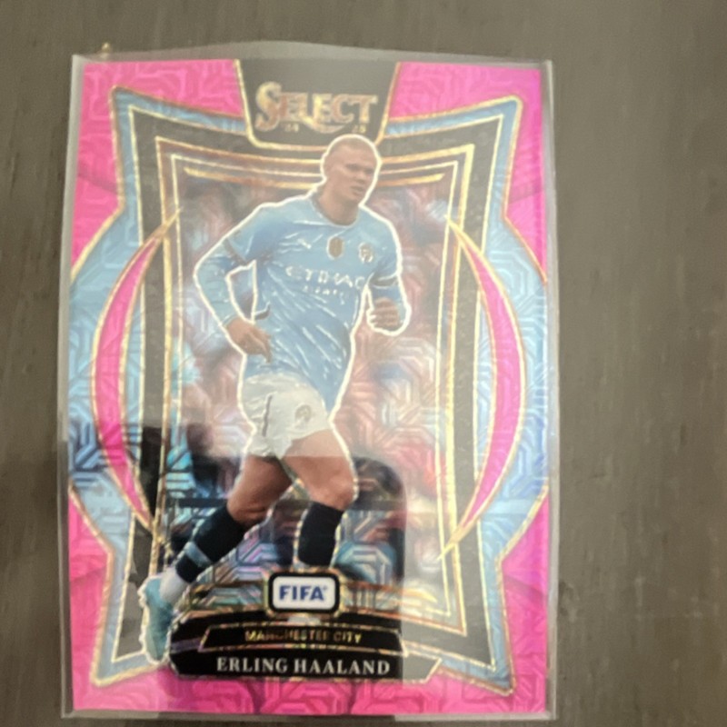 Panini Select FIFA 2024-25 Terrace Erling Haaland #23 Pink Mojo Prizm 112/299