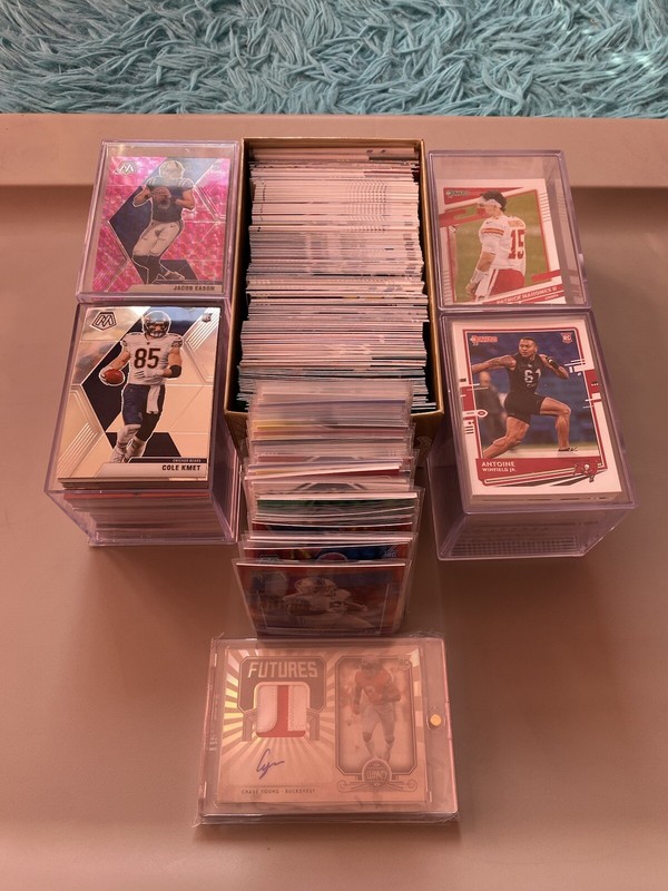 Huge Nfl Sports Card Lot ( Autos, Numbered, Parallels, Rookies & Pros) Over 400