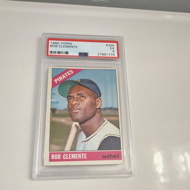 Topps 1966 Bob Clemente #300 Bob on Card PSA 5 Pittsburgh Pirates Base