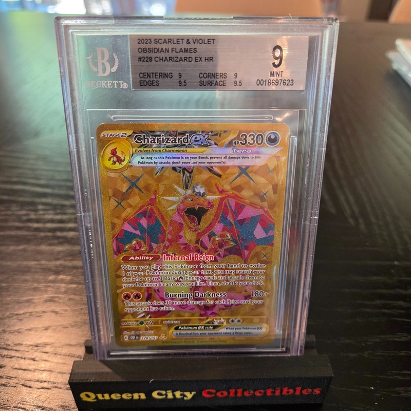 CHARIZARD - BGS MINT 9 - 2023 POKEMON SCARLET & VIOLET OBSIDIAN FLAMES #228