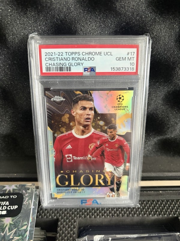 Topps 2021-22 Chrome UCL Chasing Glory #CG-17 Cristiano Ronaldo PSA 10