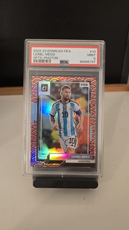 PSA 9: 2022-23 Panini Donruss FIFA Optic Photon #10 - Lionel Messi SSP