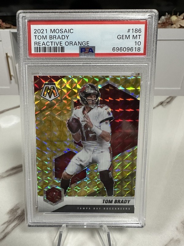 Panini 2021 Mosaic Tom Brady #186 Reactive Orange Prizm Buccaneers PSA 10