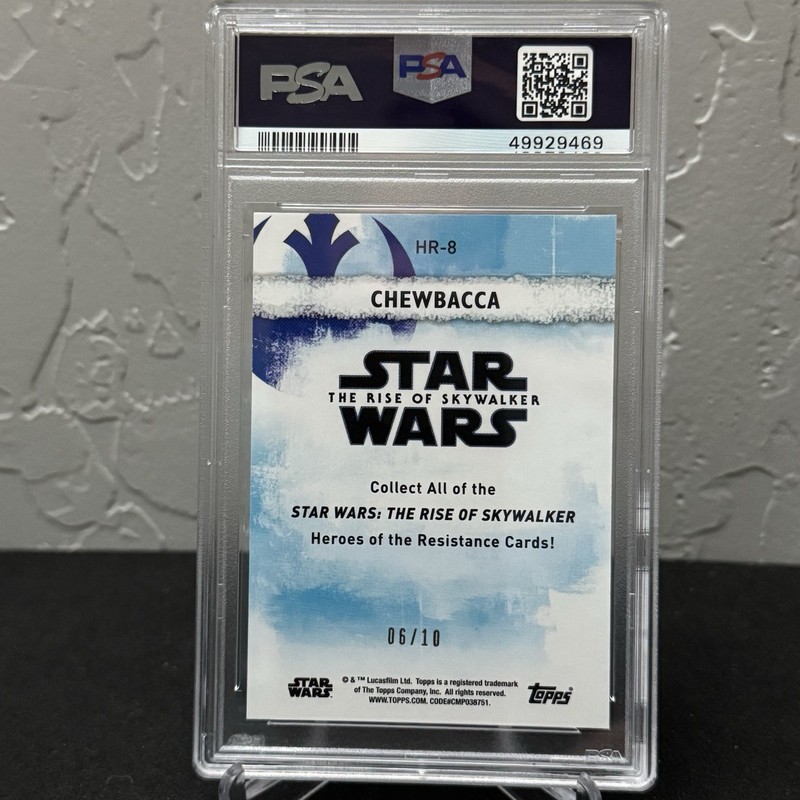 2020 Topps Star Wars Chewbacca #HR-8 Heroes of the Resistance Gold /10 - PSA 10 view 2