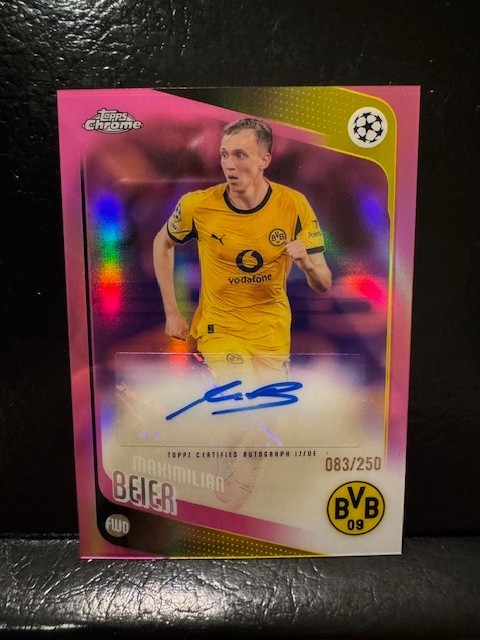 2025-26 Topps Chrome UEFA Maximilian Beier Fuschia Auto #'d 083/250