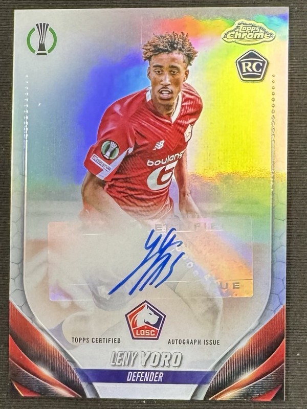 2023-24 Topps Chrome UEFA #CA-YO Leny Yoro Auto Refractor RC Man United