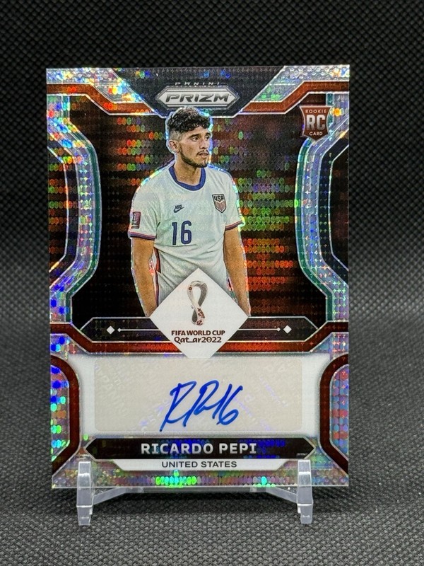 Ricardo Pepi 2022 Prizm World Cup Pulsar Refractor Rookie Auto SP USA #S-PEP