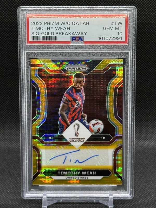 Timothy Weah 2022 Prizm World Cup Gold Breakaway Prizm Auto /10 PSA 10