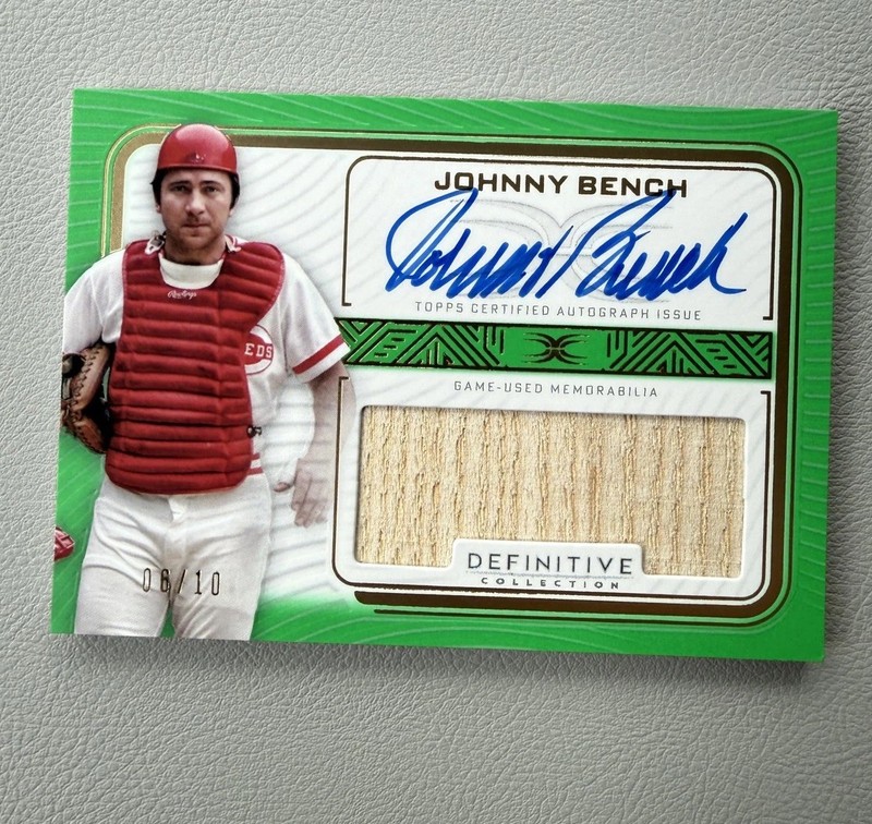2023 Topps Definitive - Johnny Bench - Auto Relic Green /10 Game Used HOF Reds