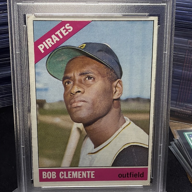 1966 Topps - Roberto Clemente #300 Called Bob on Card view 2