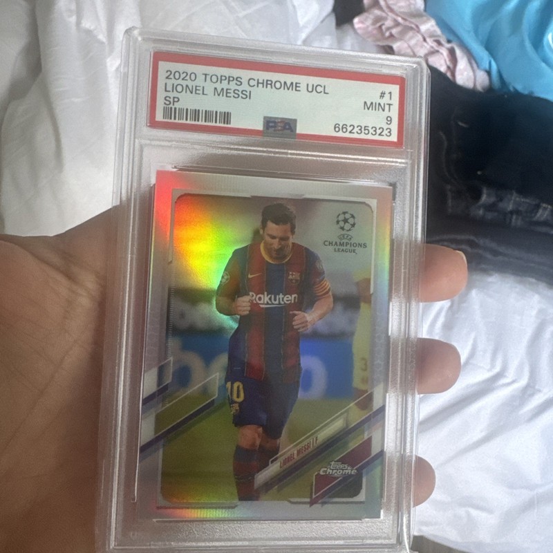 2020-21 Topps Chrome UEFA Champions League - Image Variation Refractor Messi SSP
