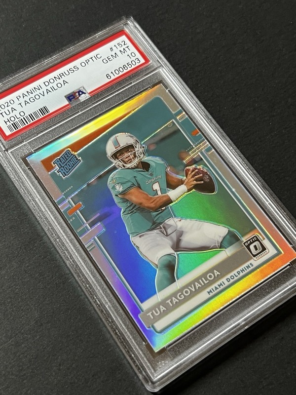 2020 Donruss Optic Holo Tua Tagovailoa Rated Rookie RC #152 PSA 10 Gem Mint view 2