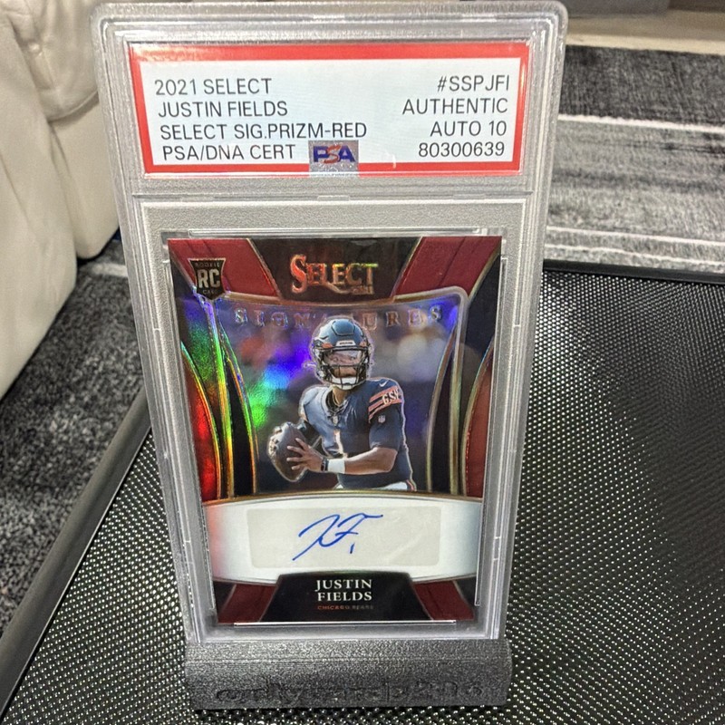 Panini 2021 Select Justin Fields Select Signatures RC Auto Red /35