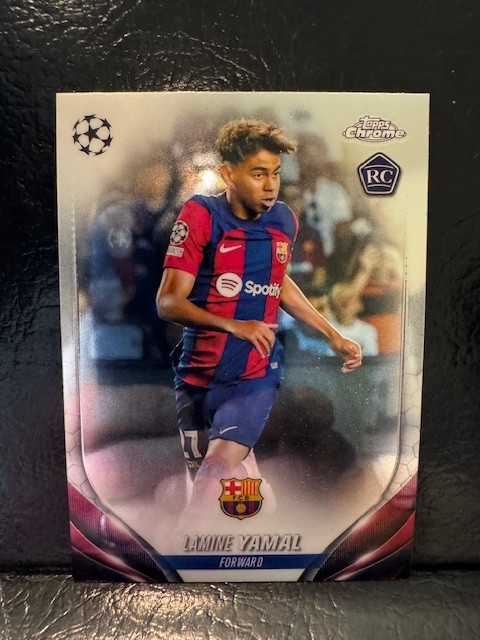 2023-24 Topps Chrome UEFA Club Competitions - Lamine Yamal #64 (RC)