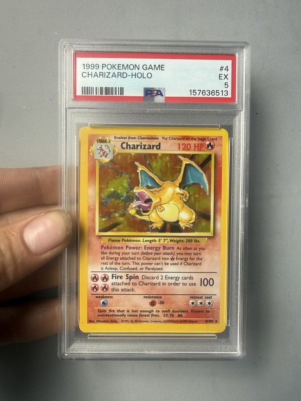Wizards of the Coast Charizard Holo Rare Base Set 4/102 1999 English PSA 5