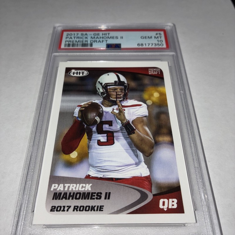 PATRICK MAHOMES KC CHIEFS NFL SAGE HIT ROOKIE PSA 10 GEM MT 2017