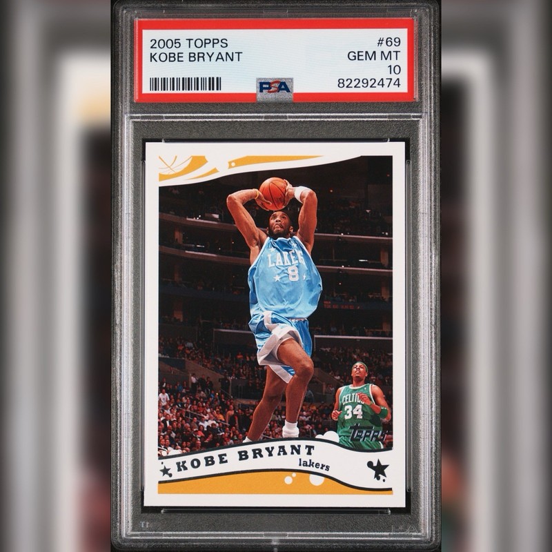 Kobe Bryant PSA 10 2005-06 Topps #69