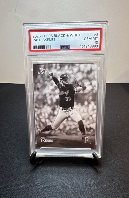 Paul Skenes 2025 Topps Black & White - #008 PSA 10