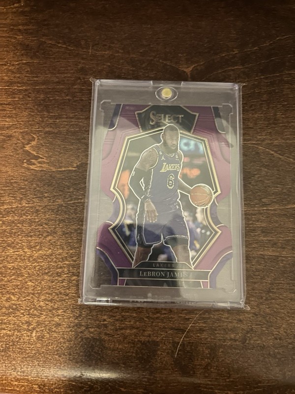 2022-23 Panini Select Premier Level LeBron James #126 Purple Prizm Die-Cut /99