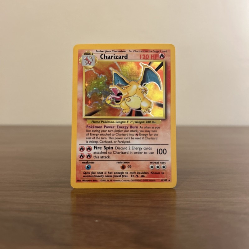 Pokémon TCG Charizard 4/102 Base Set Unlimited Holo Rare HP - Nintendo 1999 Card