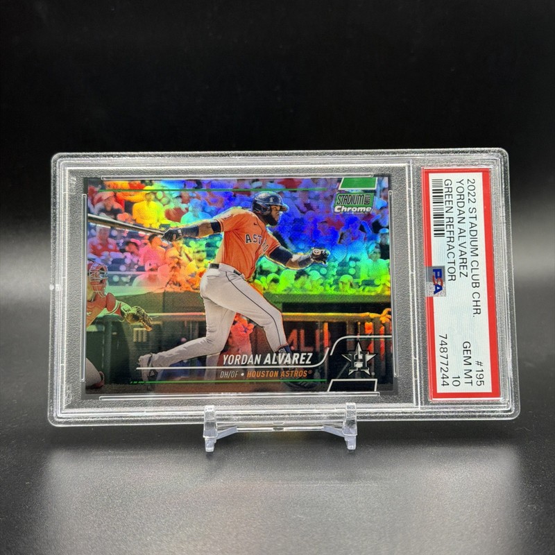 2022 Stadium Club Chrome Yordan Alvarez #195 Green Refractor /99 - PSA 10