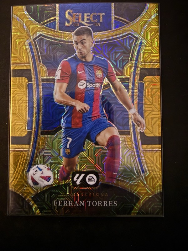 2023-24 Panini Select La Liga Ferran Torres Mezzanine Prizm #138 1/10